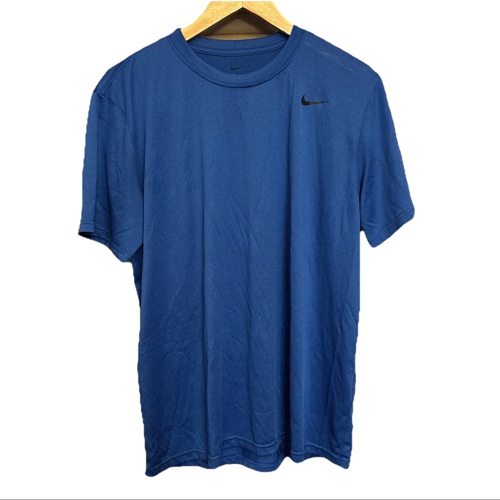 Nike Men's Blue T-Shirt large